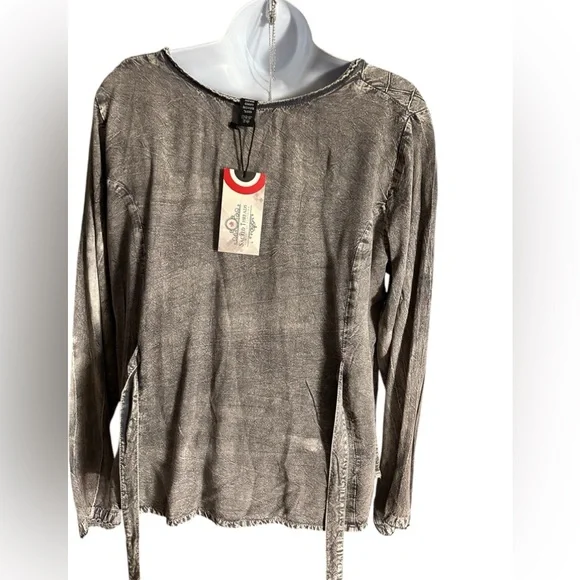 NWT.  Sacred Threads Blouse Size S/M 224652/2.  CL/GR12 - Picture 2 of 2